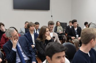 Фото: Шестой круглый стол